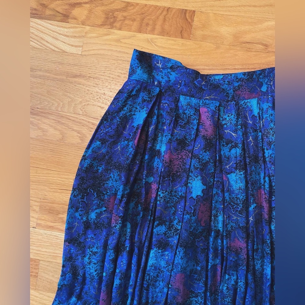 Vintage blue patterned maxi skirt - Picture 2 of 2